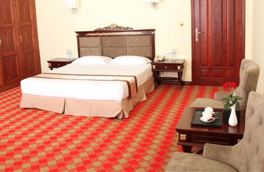Sky Man Hotel Gyogon Bagian luar foto