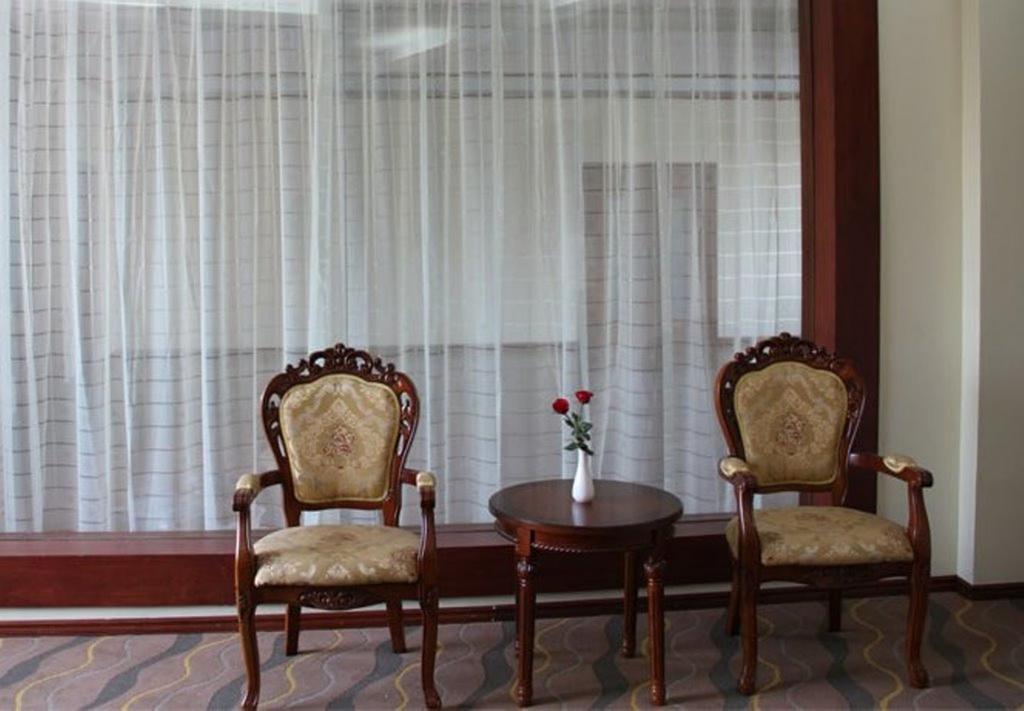 Sky Man Hotel Gyogon Bagian luar foto