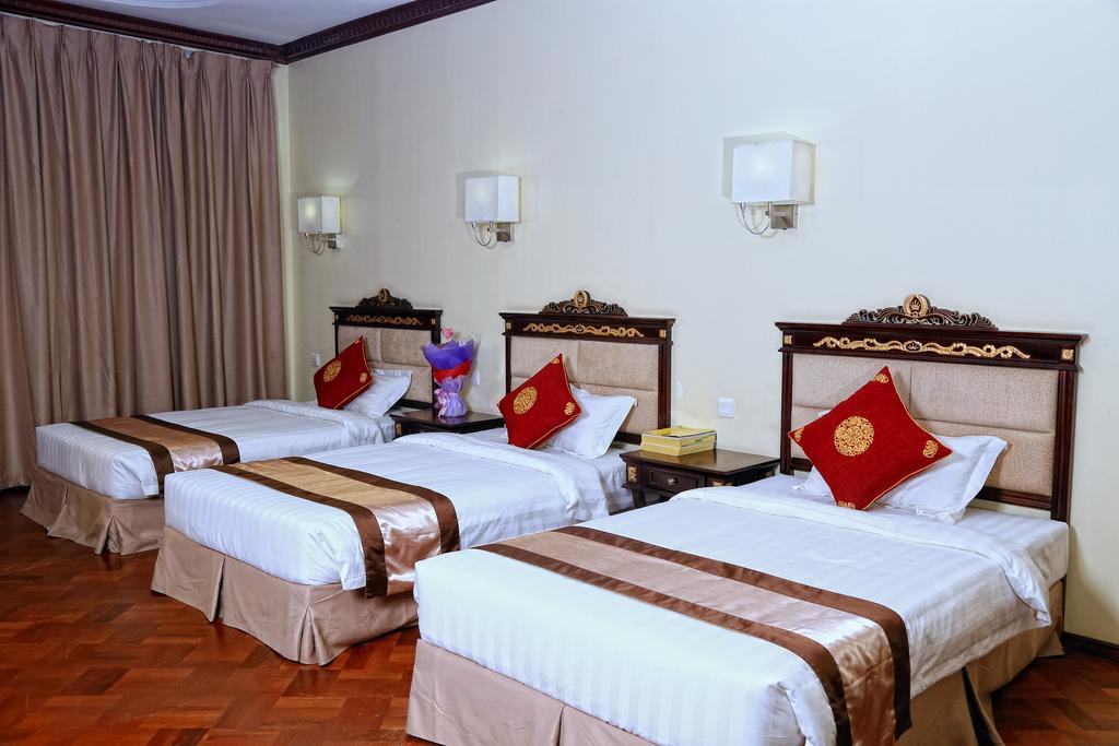 Sky Man Hotel Gyogon Bagian luar foto