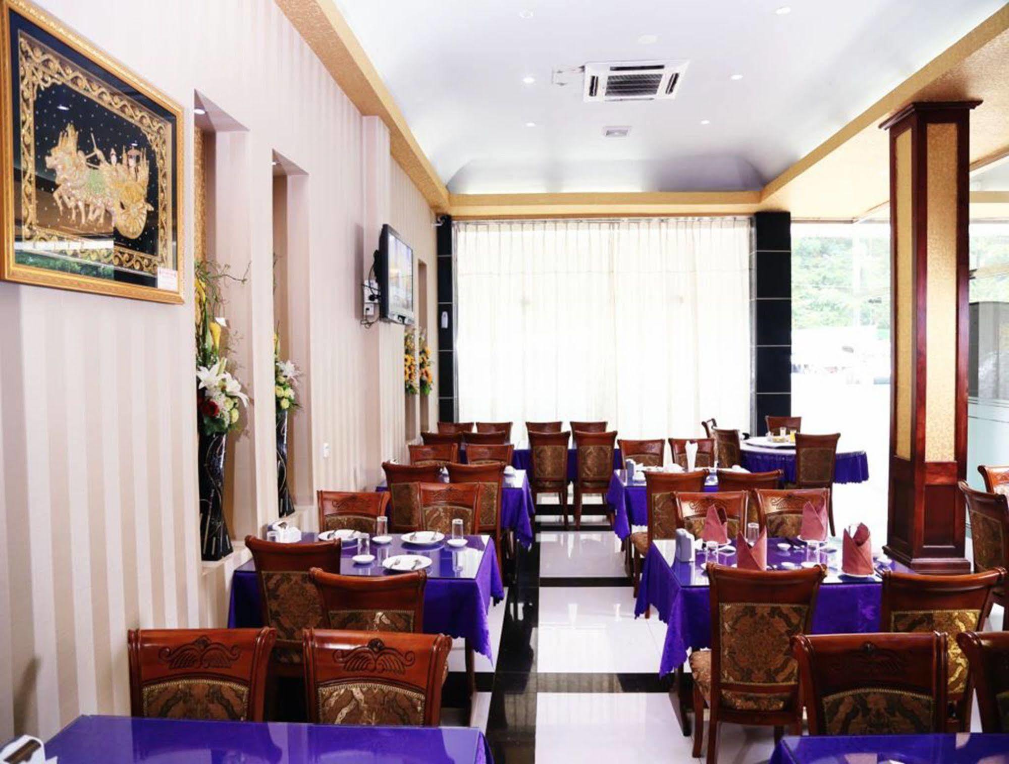 Sky Man Hotel Gyogon Bagian luar foto