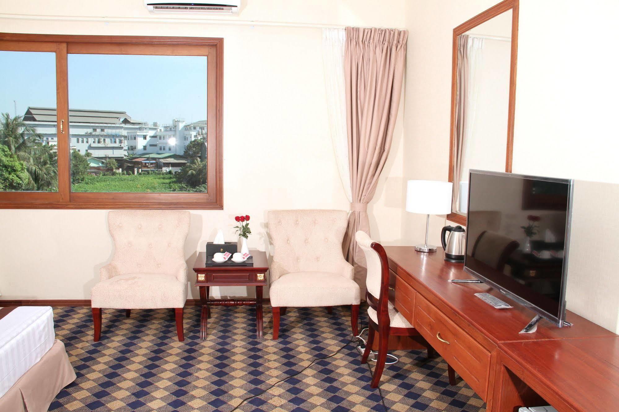 Sky Man Hotel Gyogon Bagian luar foto