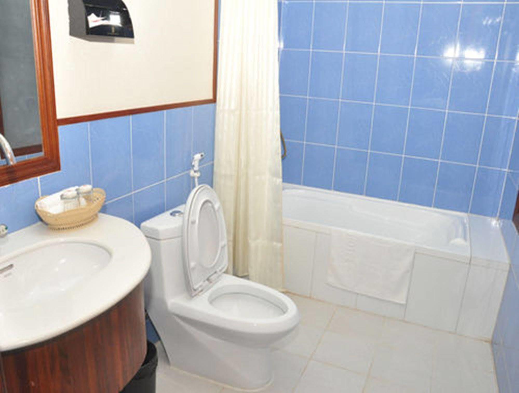Sky Man Hotel Gyogon Bagian luar foto