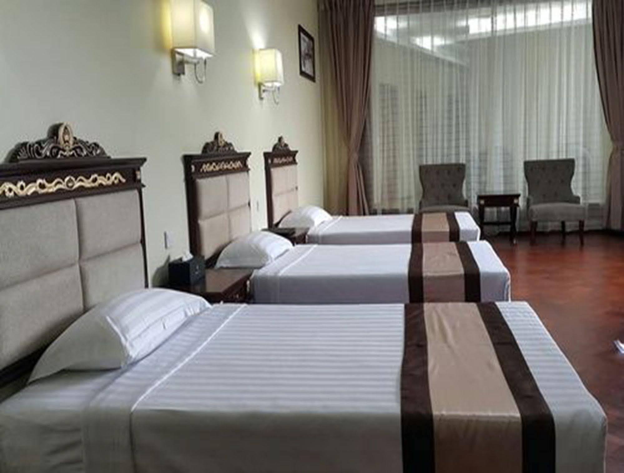 Sky Man Hotel Gyogon Bagian luar foto