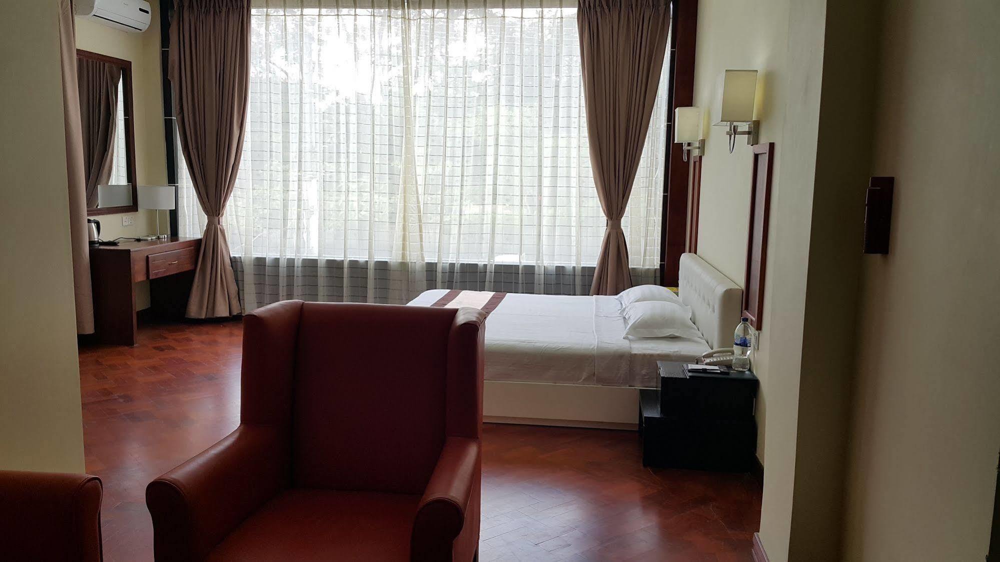 Sky Man Hotel Gyogon Bagian luar foto