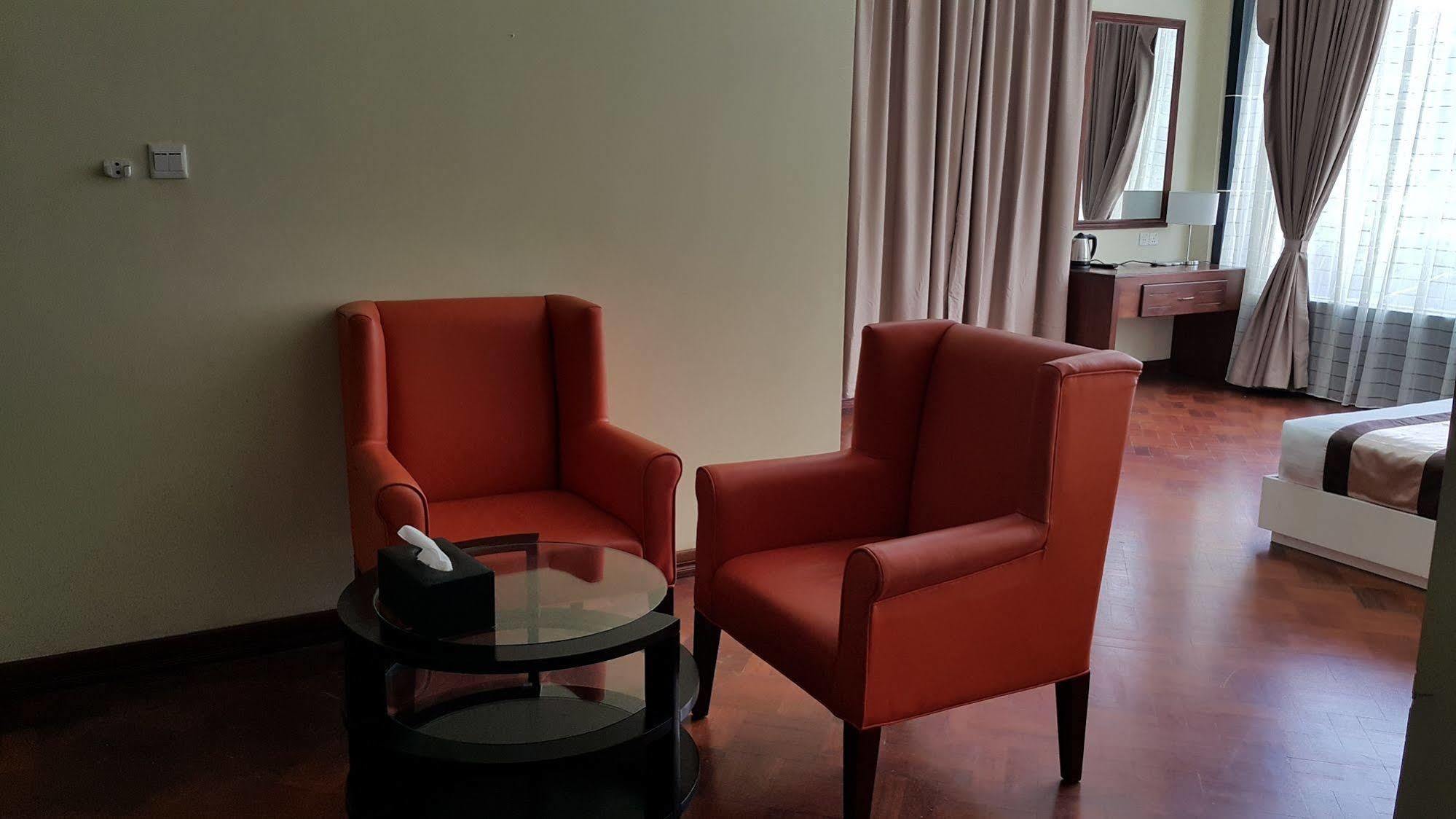 Sky Man Hotel Gyogon Bagian luar foto